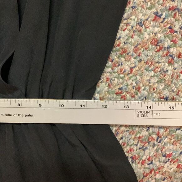 Karina Grimaldi Black Silk Surplice Wrap Front Sleeveless Cuffed Romper Size S - Picture 12 of 16